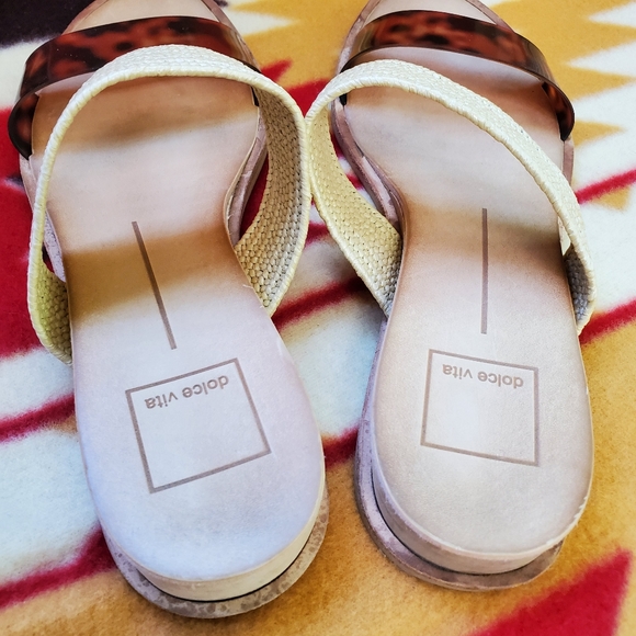 Dolce Vita Payce tortoise sandals slide on - Picture 5 of 7